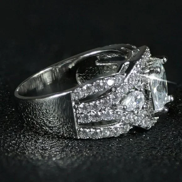 *NEW 18K White Gold Princess Cut Diamond 3PC Ring - Picture 12 of 15